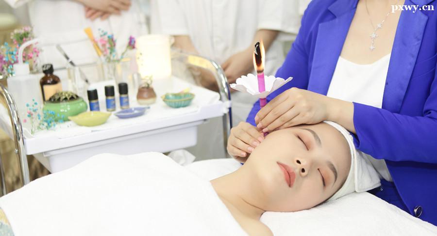 ����������ѵ����Ҫ����Ǯ